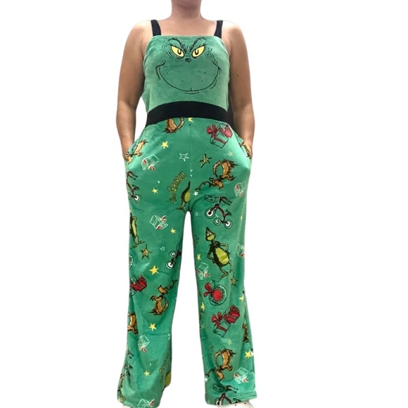 The grinch jumpsuit - Picture 2 of 10